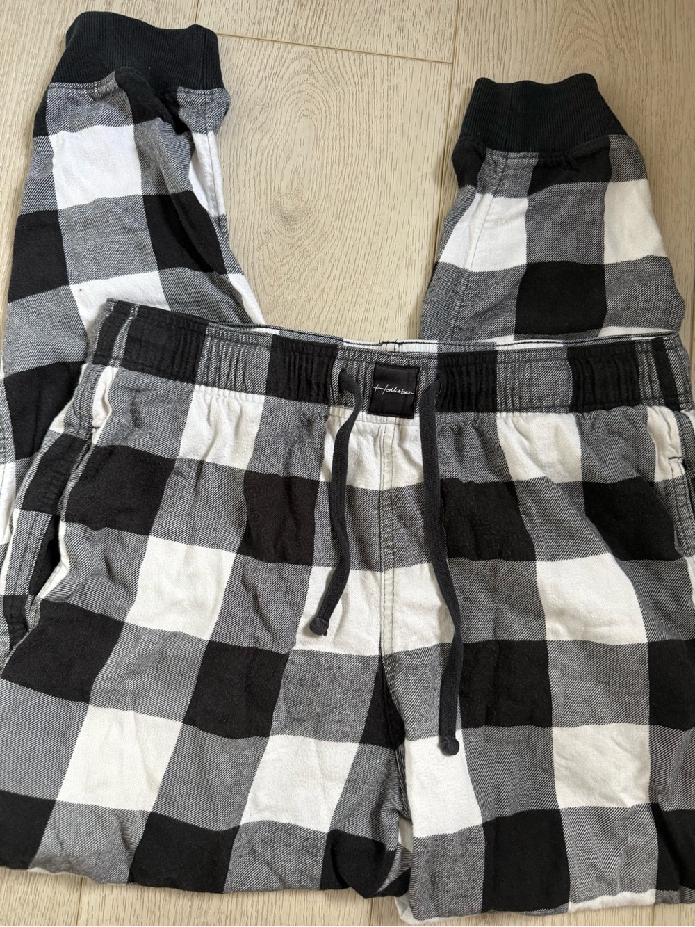 Hollister Black & White Buffalo Check Lounge Shorts